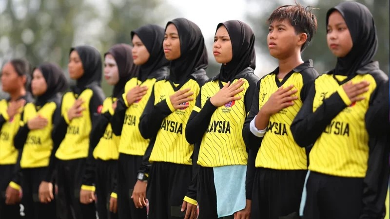 মাত্র ২৩ রানেই অলআউট হয়ে টি-টোয়েন্টিতে লজ্জার বিশ্বরেকর্ড